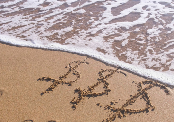 Dollar in Beach earning dollars in Philippines